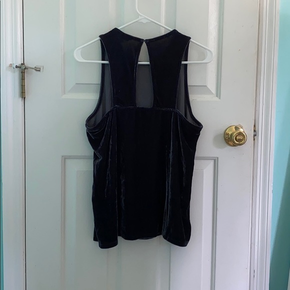 Banana Republic Tank - Picture 2 of 2